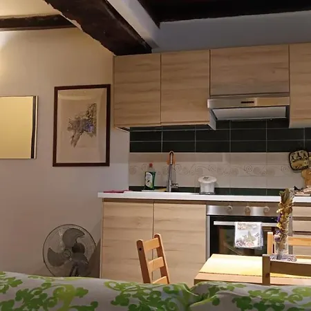 L' Atelier Velly Holiday home *